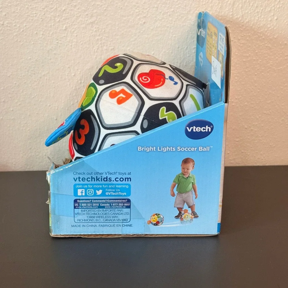 VTech Bright Lights Soccer Ball Kids OS Multicolor New Damaged Box Learning Toy
